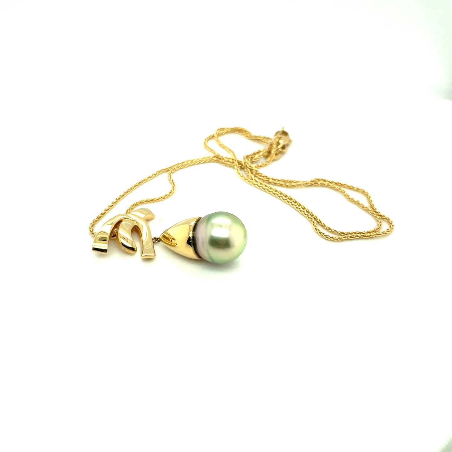 Vintage 18k Yellow Gold and Pearl Necklace 11.6 grams
