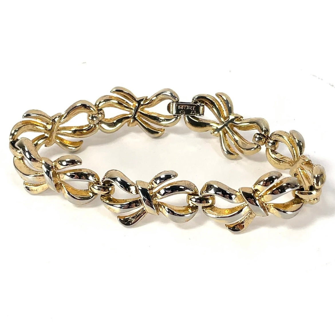 Vintage Trifari Bracelet Costume Jewelry