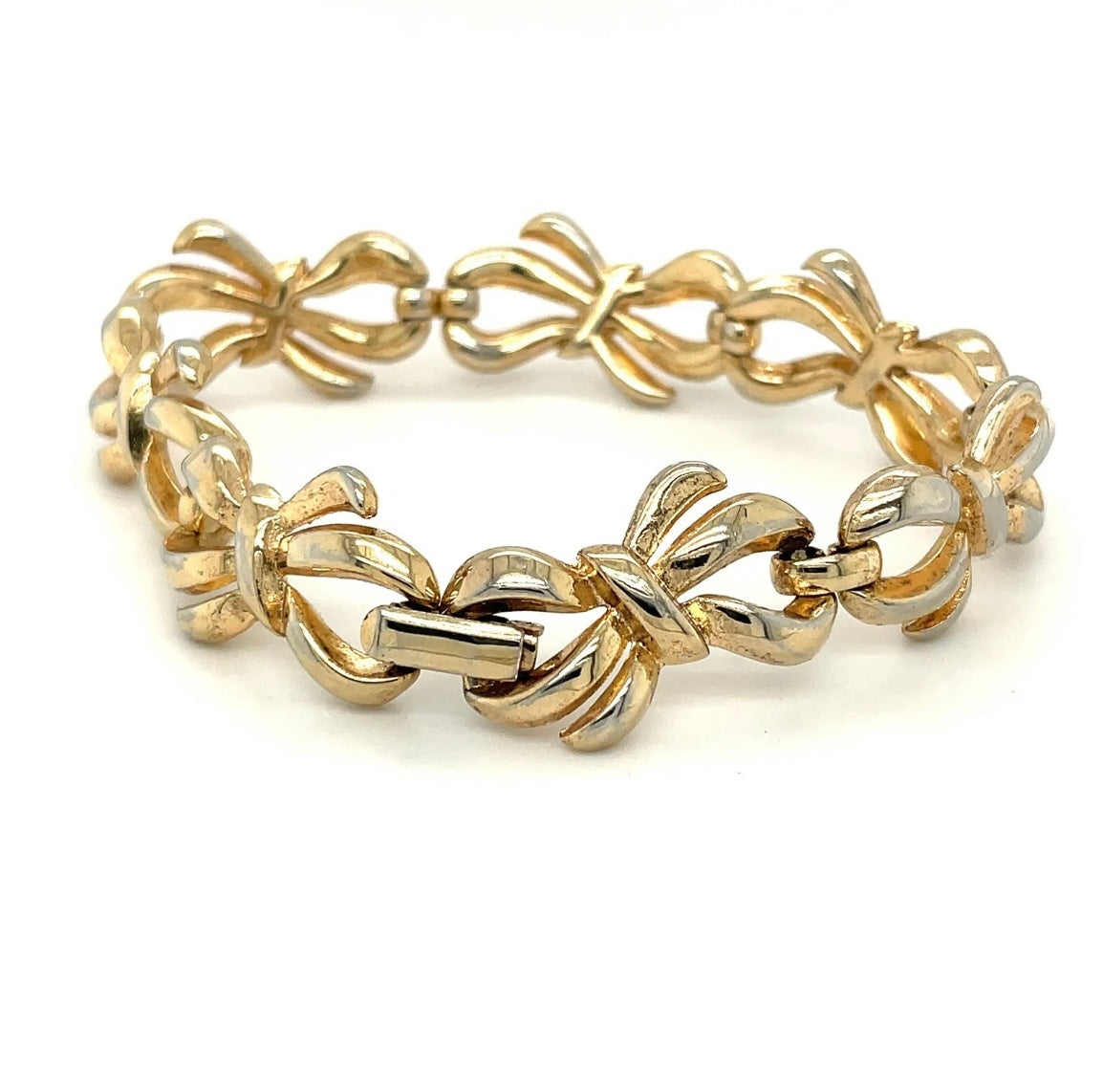 Vintage Trifari Bracelet Costume Jewelry