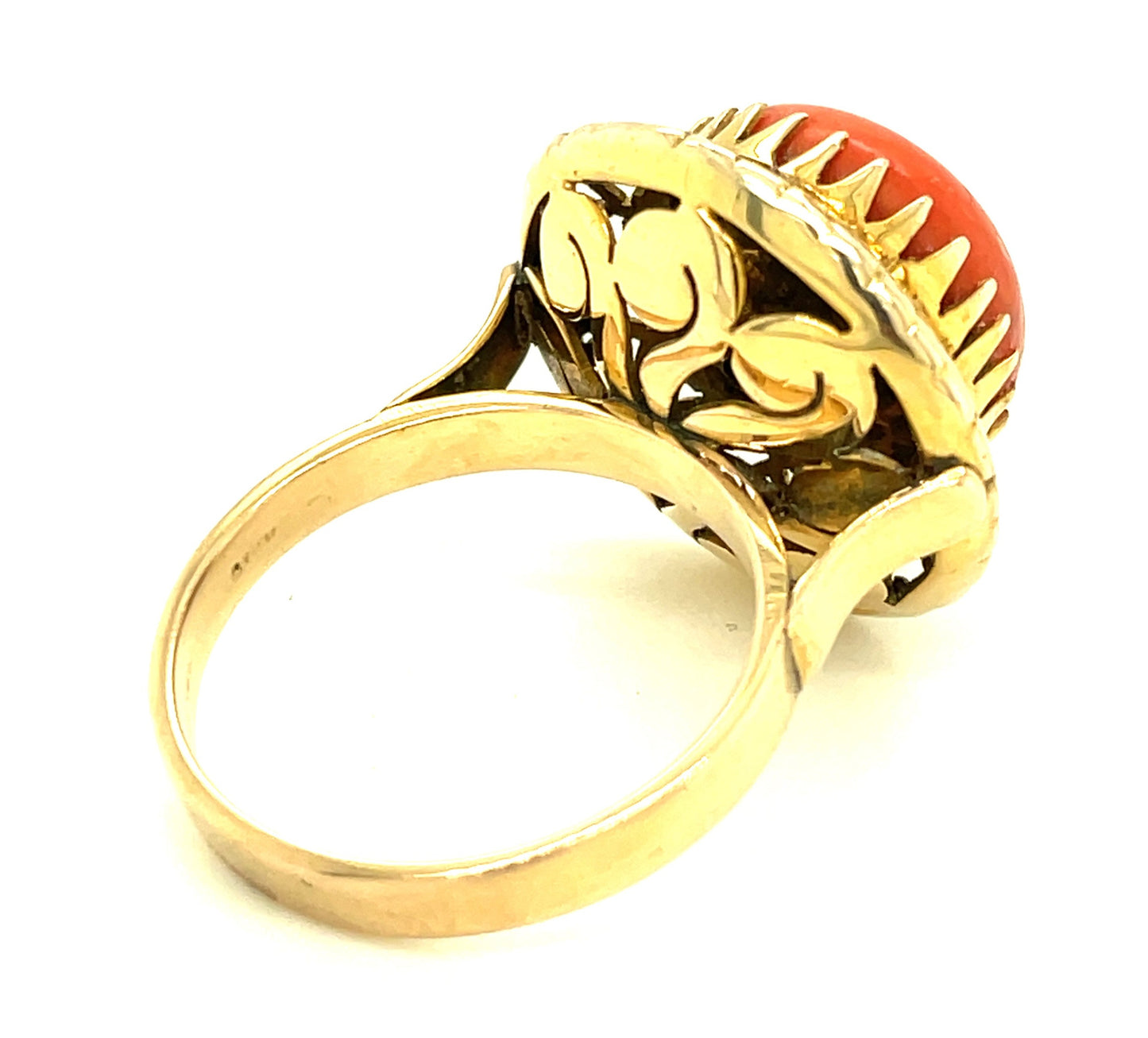 Vintage 14k Yellow Gold and Coral Filigree Ring Size 7 1/2