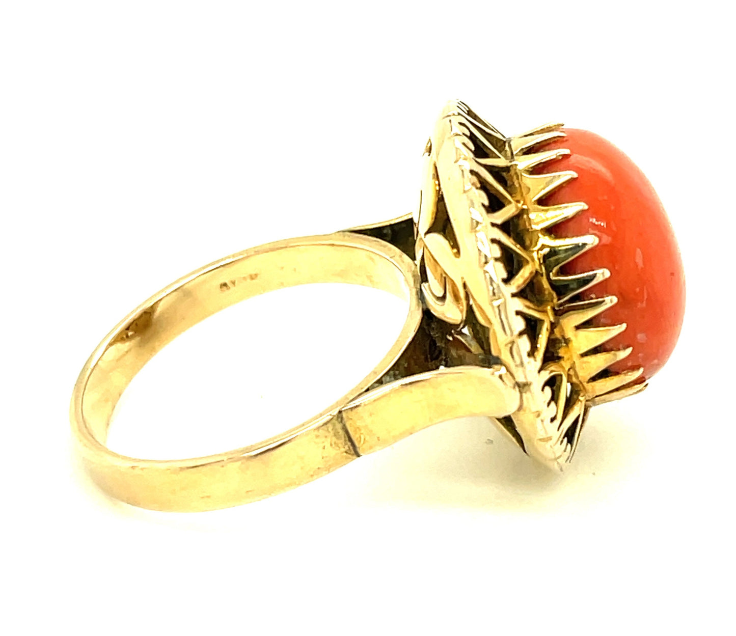 Vintage 14k Yellow Gold and Coral Filigree Ring Size 7 1/2