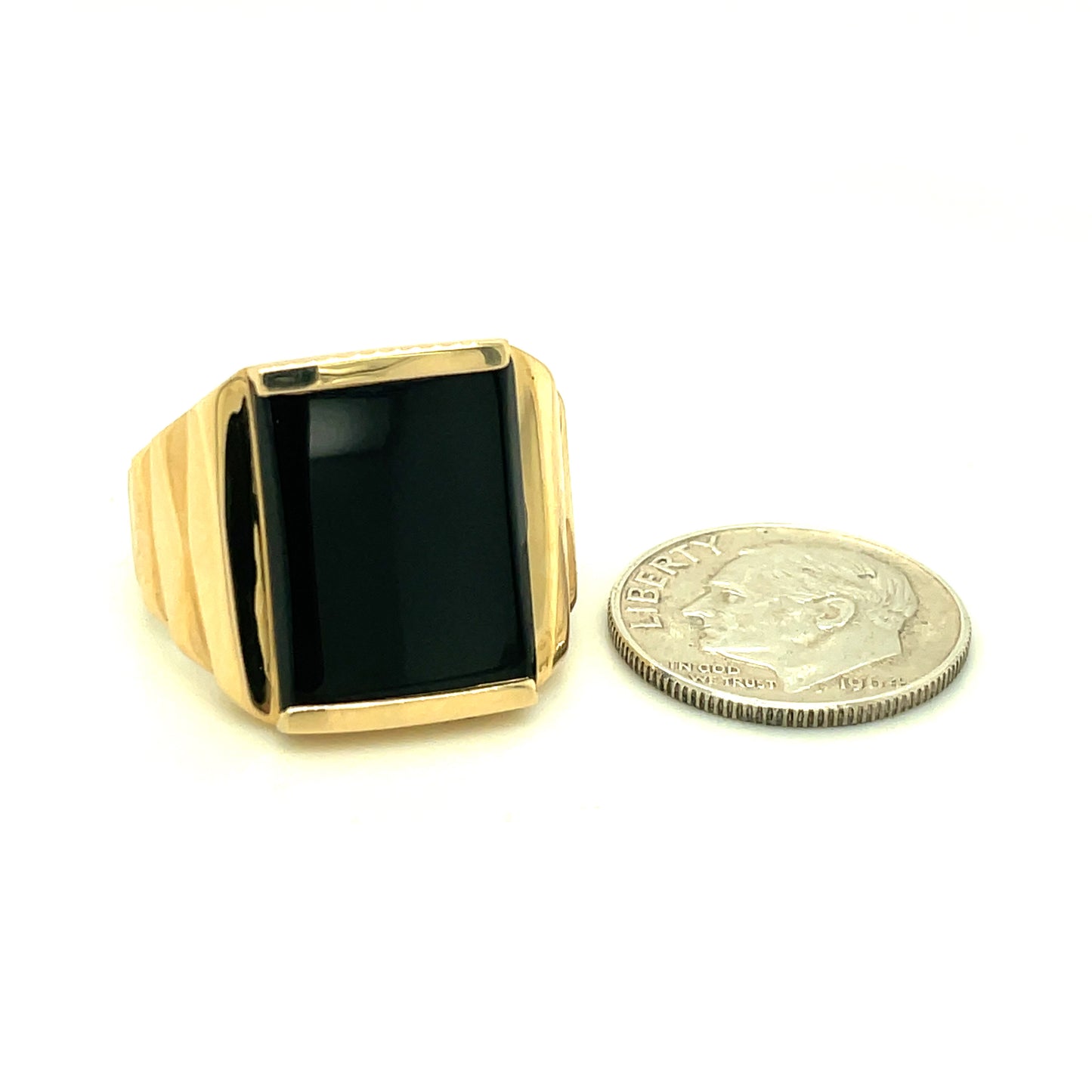 Vintage 14k Yellow Gold and Black Onyx Ring Size 9 1/4