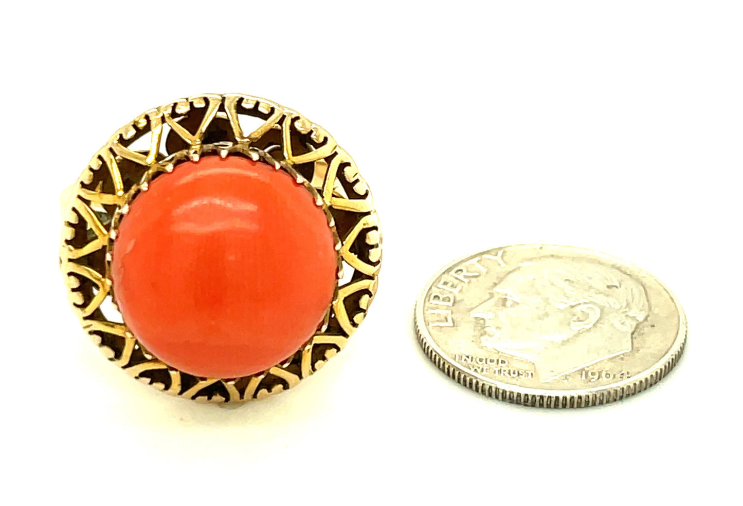 Vintage 14k Yellow Gold and Coral Filigree Ring Size 7 1/2