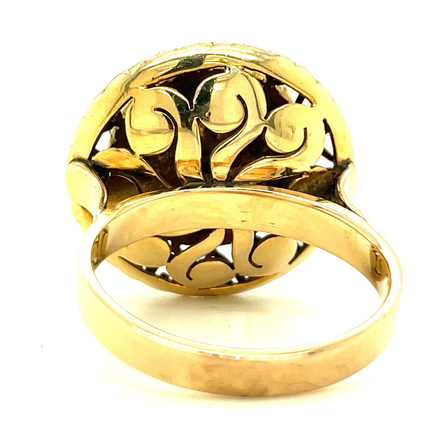 Vintage 14k Yellow Gold and Coral Filigree Ring Size 7 1/2