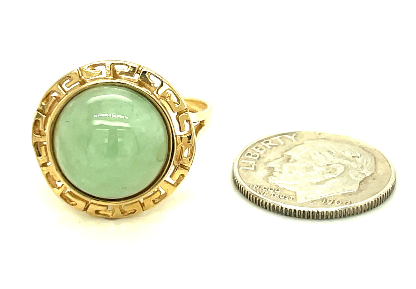 Vintage 14k Yellow Gold and Jade Filigree Ring Size 9 1/4