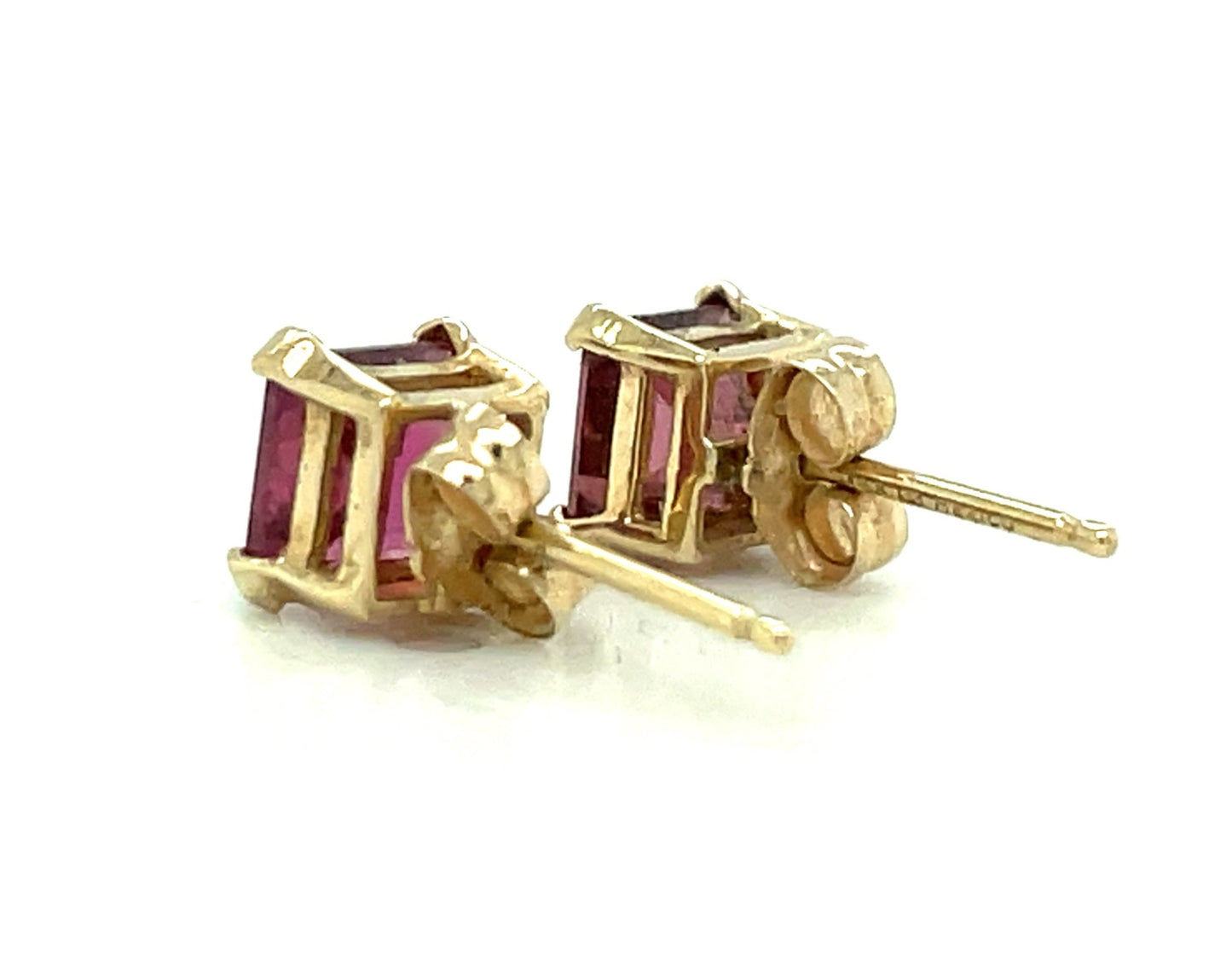 14k Yellow Gold and Garnet Stud Earrings Mexico .9 grams