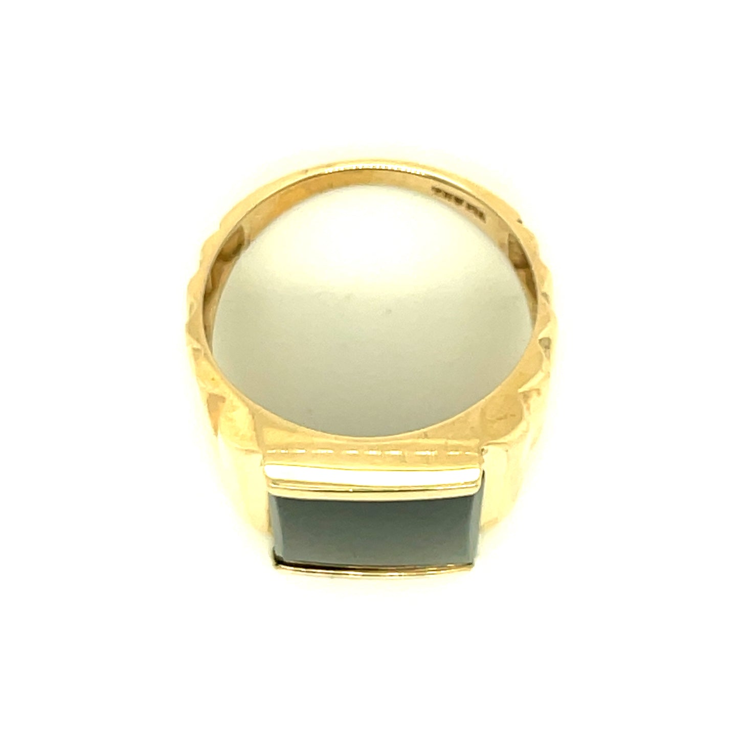 Vintage 14k Yellow Gold and Black Onyx Ring Size 9 1/4