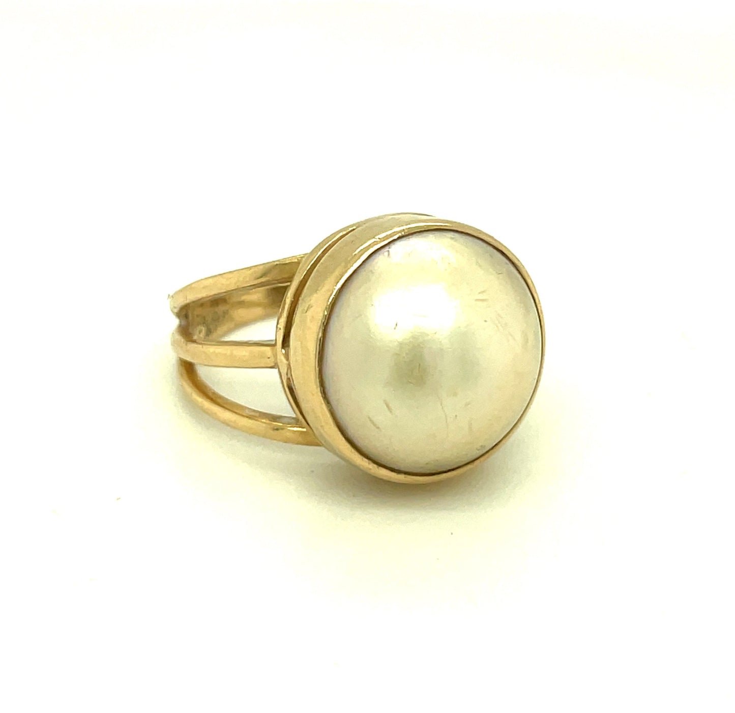 Vintage 14k Yellow Gold and Mabe Pearl Size 6