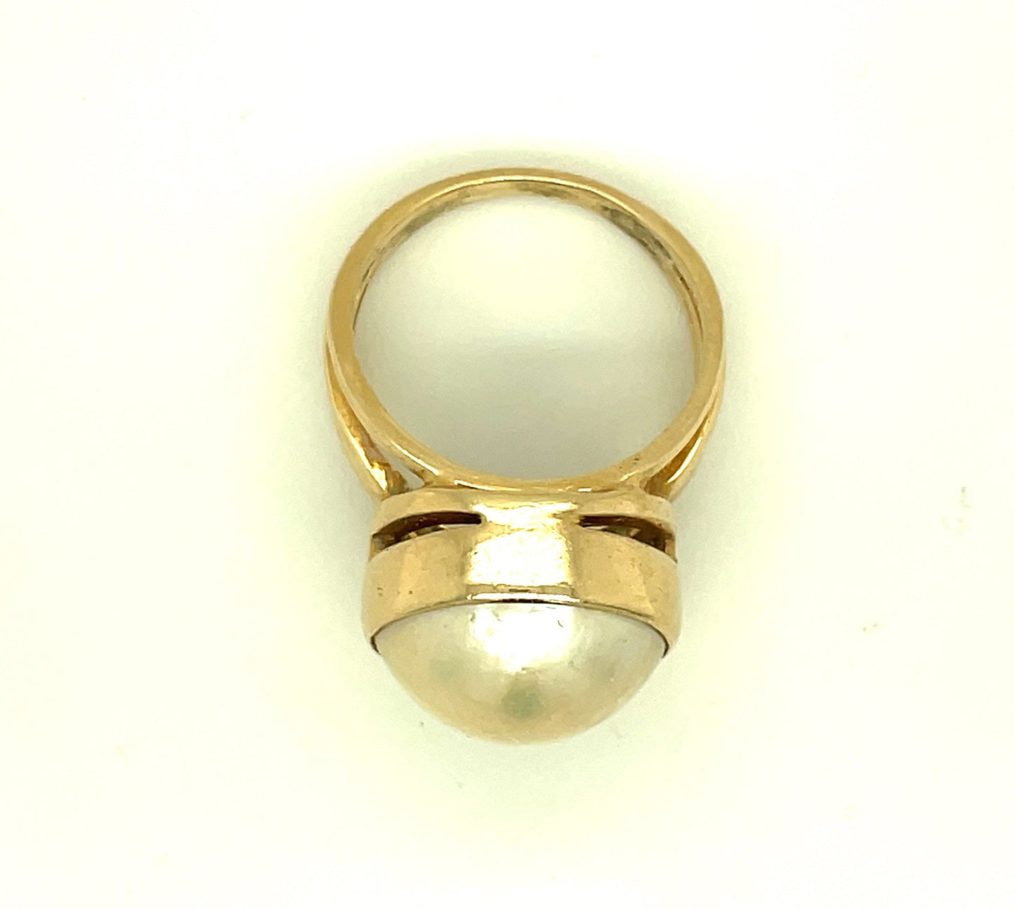 Vintage 14k Yellow Gold and Mabe Pearl Size 6