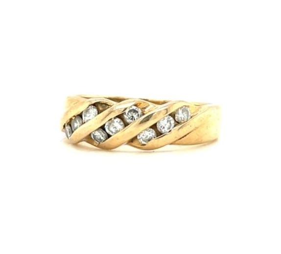 14k Yellow Gold And Diamond Ring 3.9g Size 9