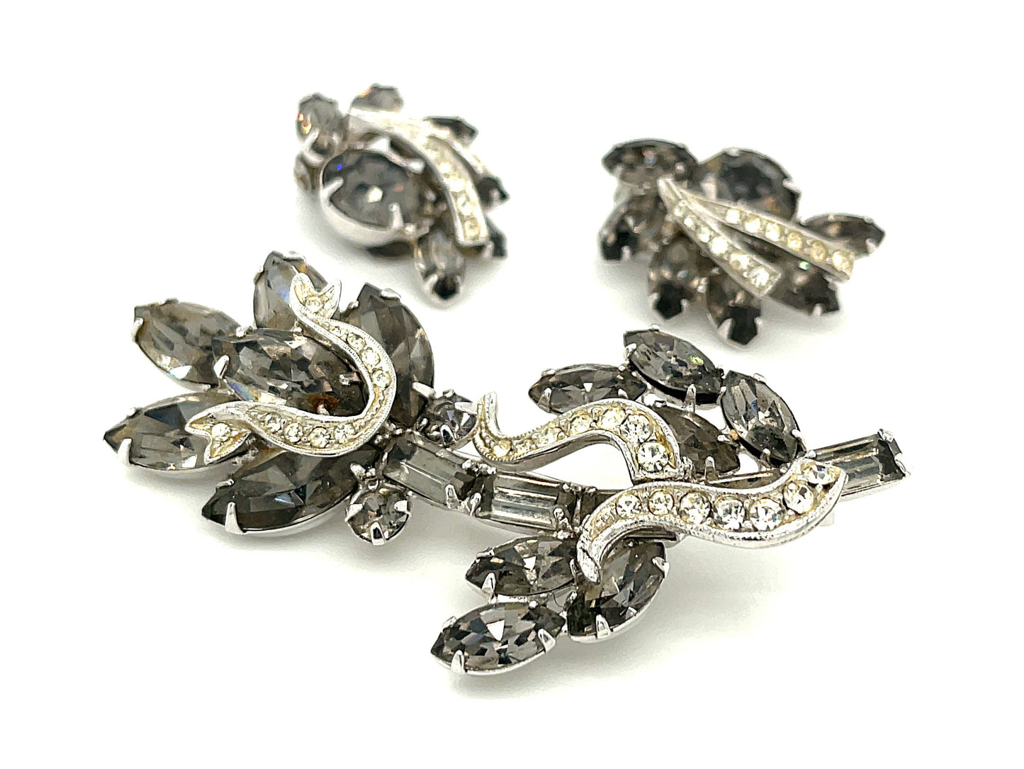 Vintage Weiss Signed Brooch and Earrings Rhinestones and Crystal