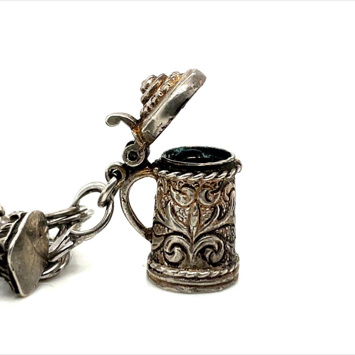 Vintage Sterling Silver European Charm Bracelet 7 Charms 38.3 Grams 7 7/8"