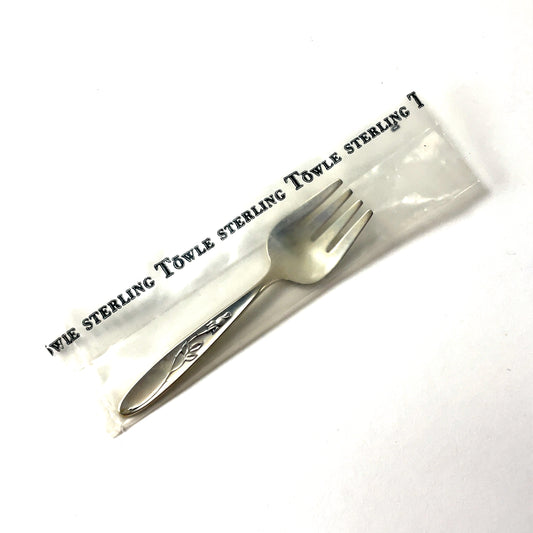 Sterling Silver Rose Solitaire by Towle Infant Fork New Old Stock Unopened